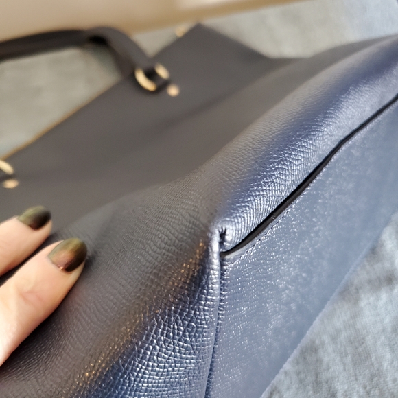 Coach Gallery Tote - Picture 8 of 10